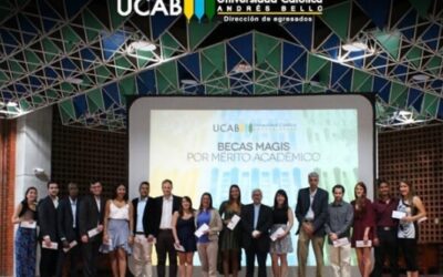 La UCAB y la Dirección de Egresados entregaron becas por mérito académico