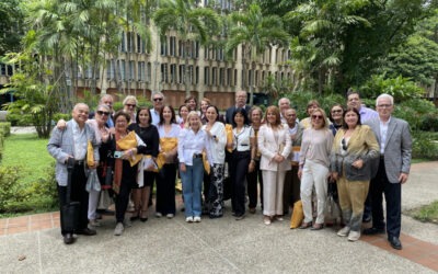 Reencuentro y celebración en las colmenas con abogados ucabistas de la promoción 1979