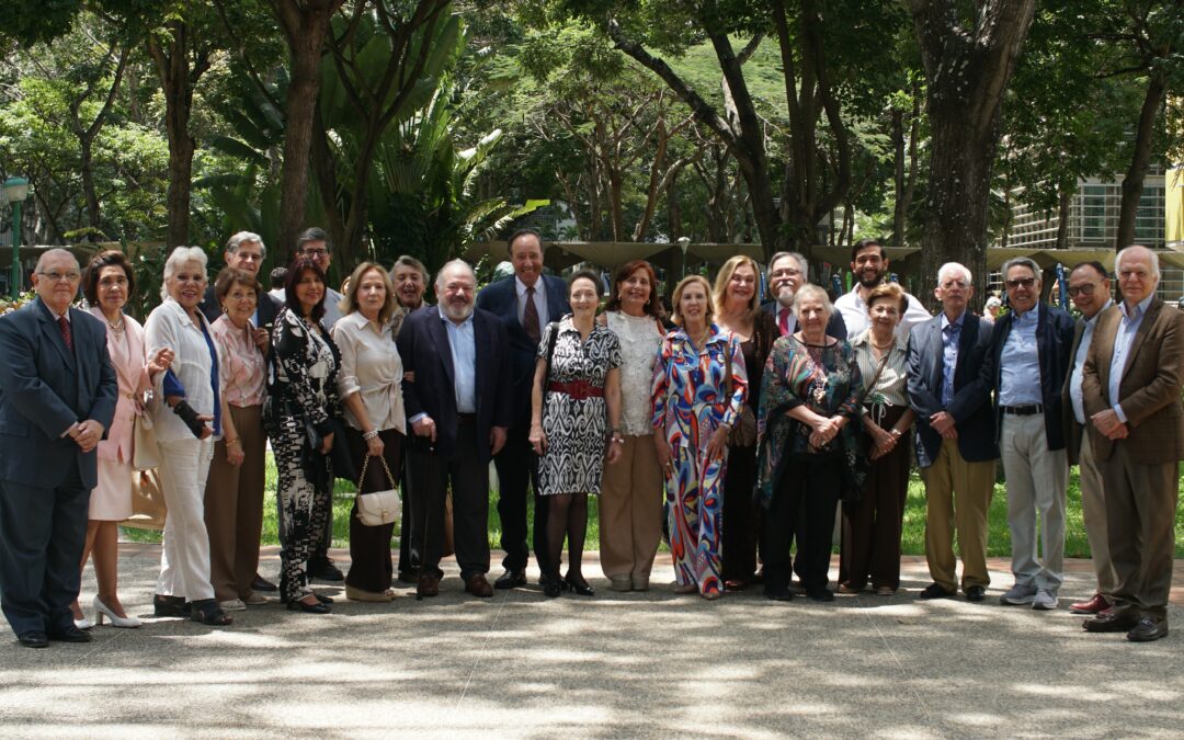La promoción de abogados de 1975 conmemoró sus 50 años de graduación en la UCAB