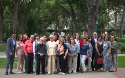 ¡La promoción de Psicología de 1976 celebró 50 años de historia en la colmena!